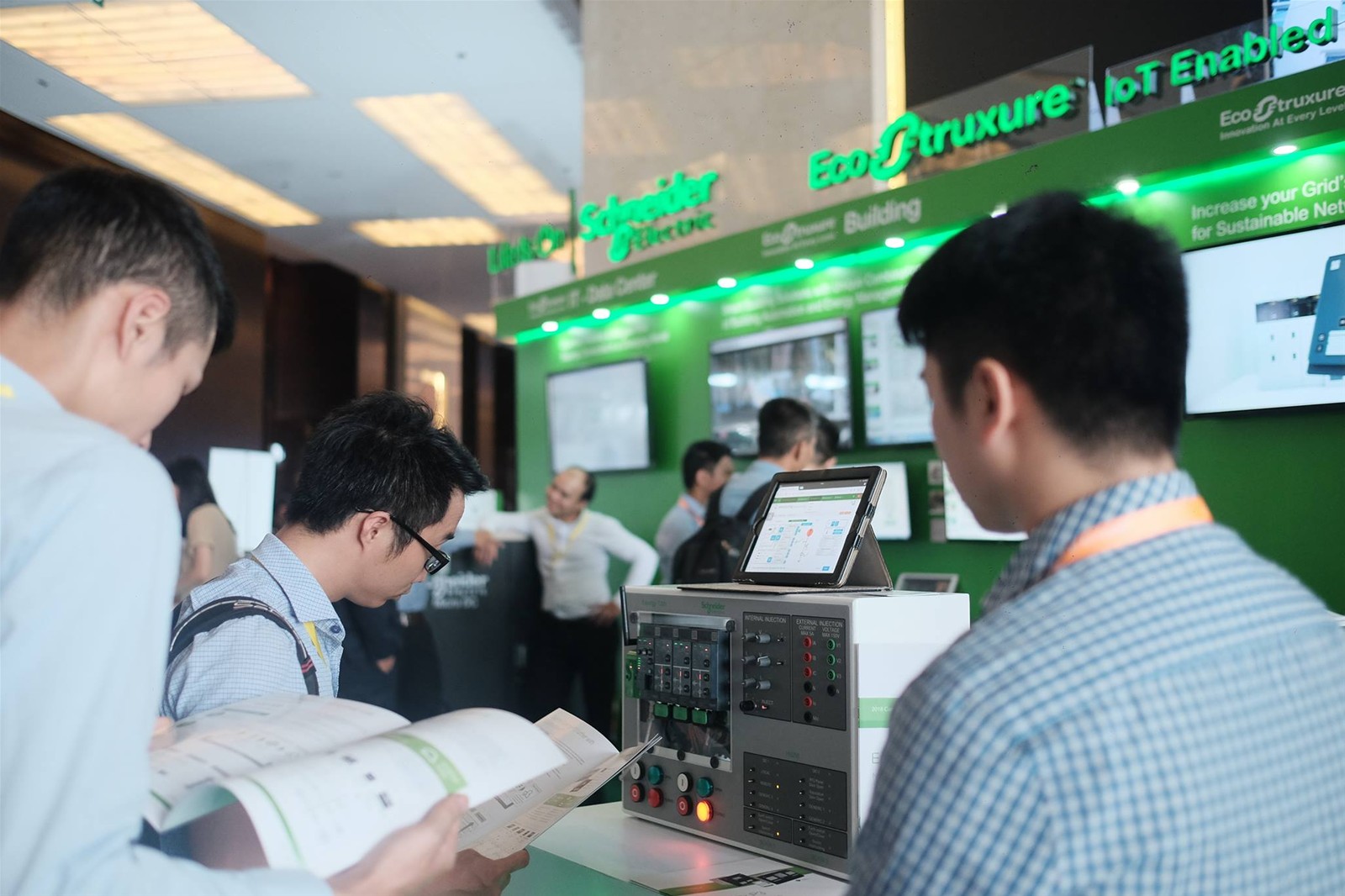 CMCN 4.0 ở Việt Nam: Phát triển nhảy vọt hay tụt hậu ngày càng xa?