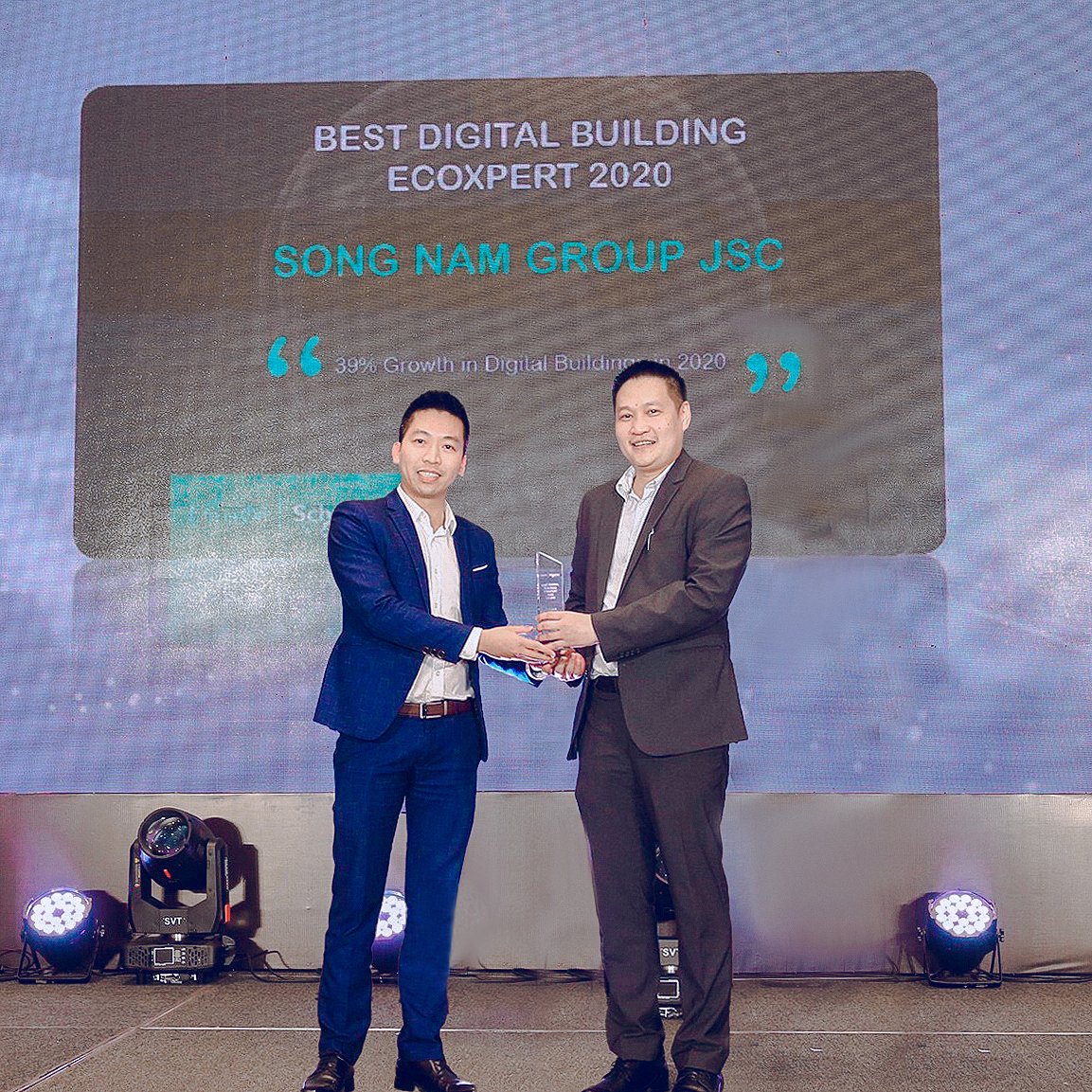 Song Nam Group nhận giải thưởng ở hạng mục 
